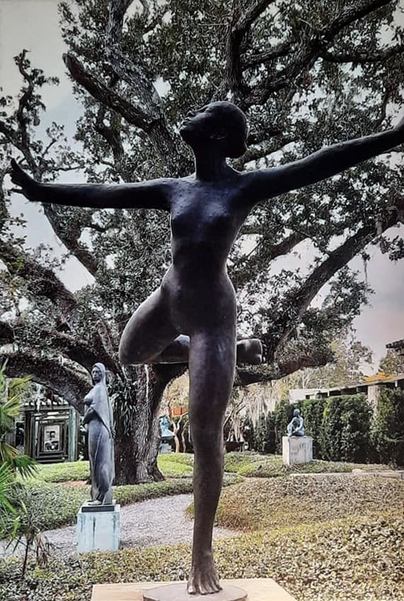 sculpture of nude dancing girl